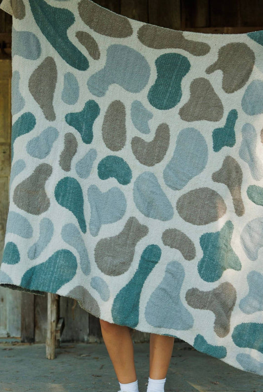 River throw blanket